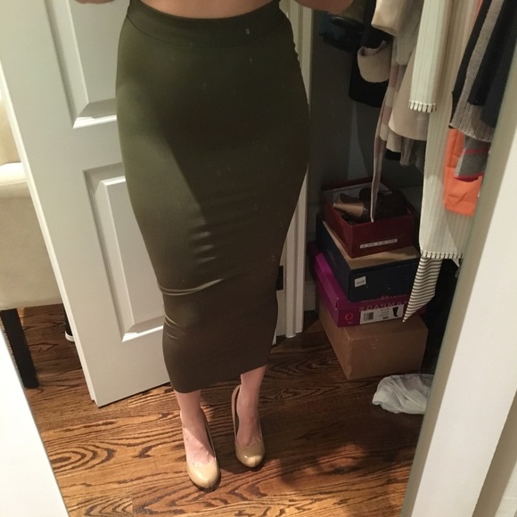Olive midi skirt