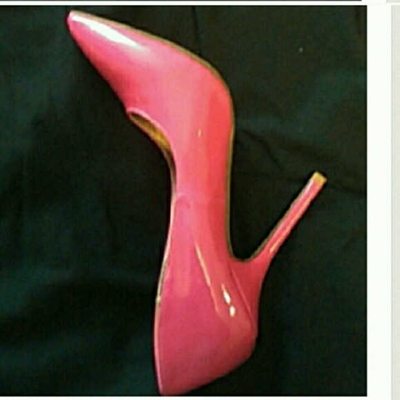 Barbie Pink Heels - Picture 3 of 4