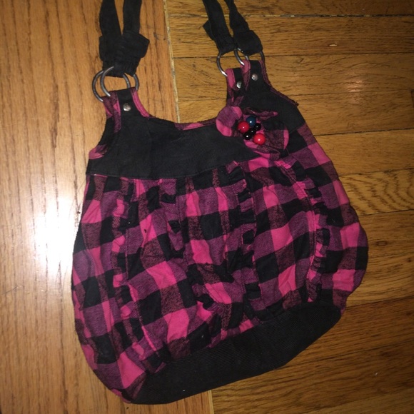 Claire's purse