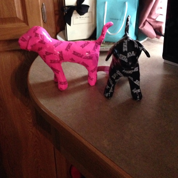 Pink stuffed dogs