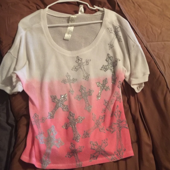 Cute wide necked shirt