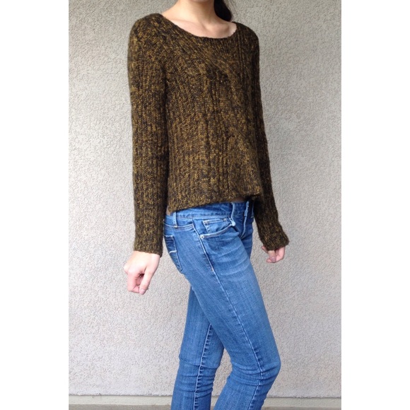 cable knit design sweater