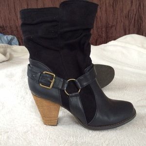 Black Healed Boots