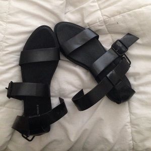 Strap Sandals (Pointed toe) with ADJUSTABLE STAPS!