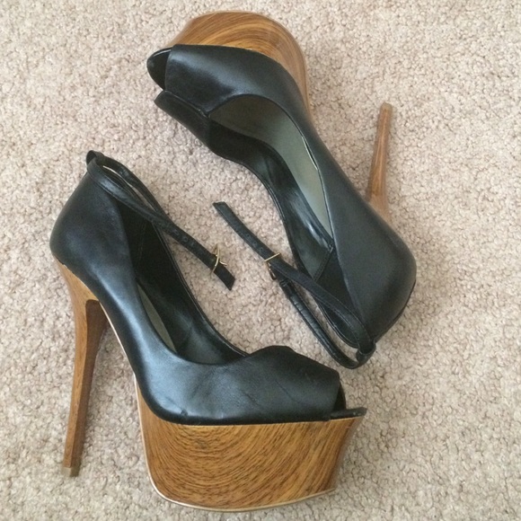 Open Toe High Heels - Picture 3 of 4