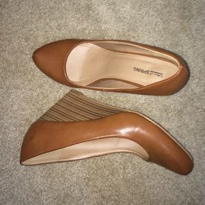 Brown wedges. Call it SPRING.