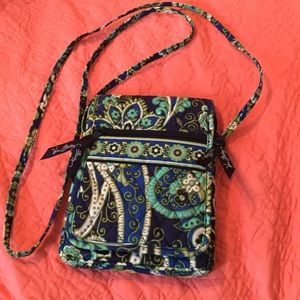 NWOT Vera Bradley retired mini hipster cross body