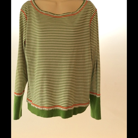 ❤️SupercuteLong sleeve distressed style scoopneck