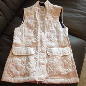 Vest. Great deal.  Brand new!!