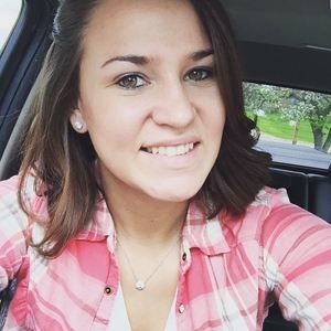 Meet your Posher, Brooke