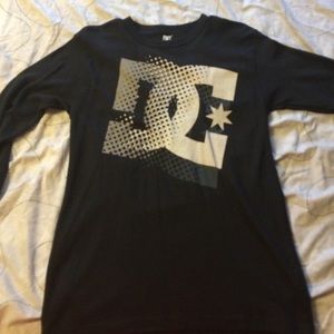 Adult Medium DC Shoe Company long sleeve shirt