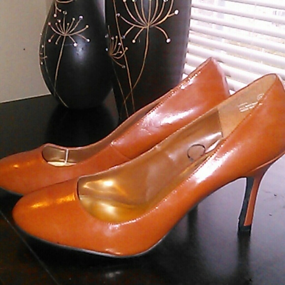 Burnt Orange Pumps