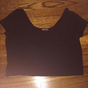 Black Short Sleeve Crop Top
