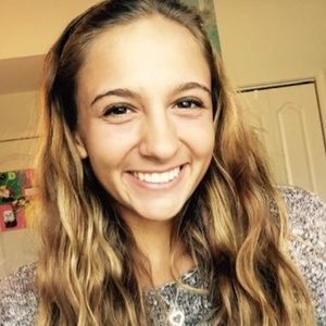 Meet your Posher, Nina