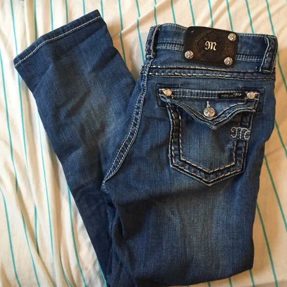 Size 26 Miss Me boyfriend capri's!