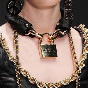 New Black Fashion Metal Lock  Necklace