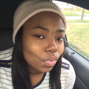 Meet your Posher, Raynita