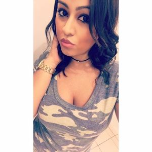 Meet your Posher, Helen