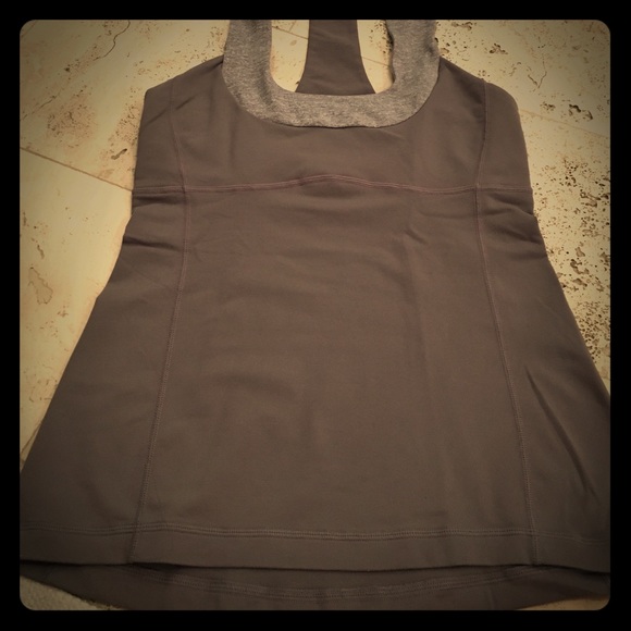 Lulu lemon  scoop neck tank