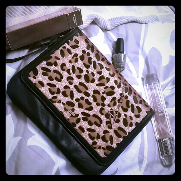 Obey tablet or large clutch - Picture 1 of 1