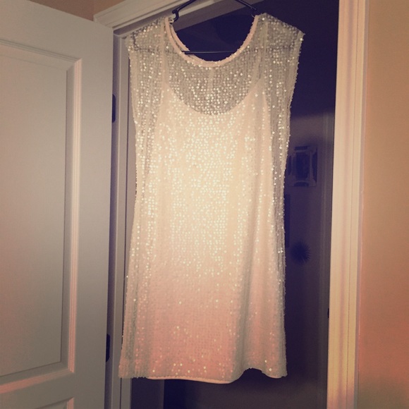 Lauren Conrad size 4 sequin tunic/dress