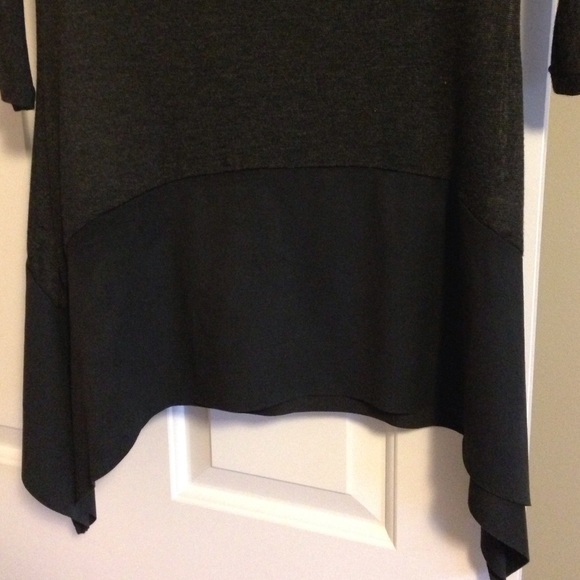 Renee C tunic top - Picture 2 of 2