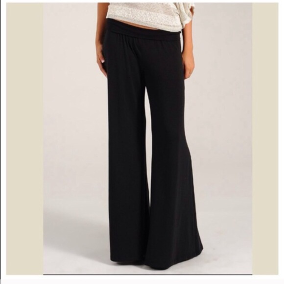 ✨LAST ONE ✨Black BEST  selling fold waist pants - Picture 2 of 3