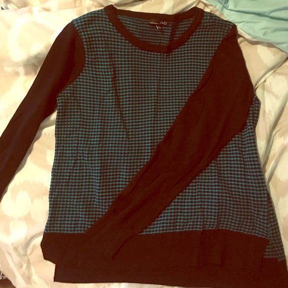 Never worn Green and black pattern sweater - Picture 1 of 3