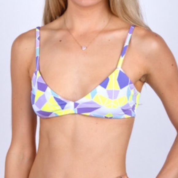 Brand New Zinke Reversible Emmi Bikini Top - Picture 3 of 4