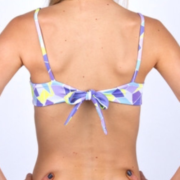 Brand New Zinke Reversible Emmi Bikini Top - Picture 4 of 4