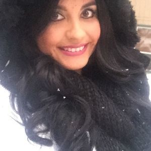 Meet your Posher, Crystal