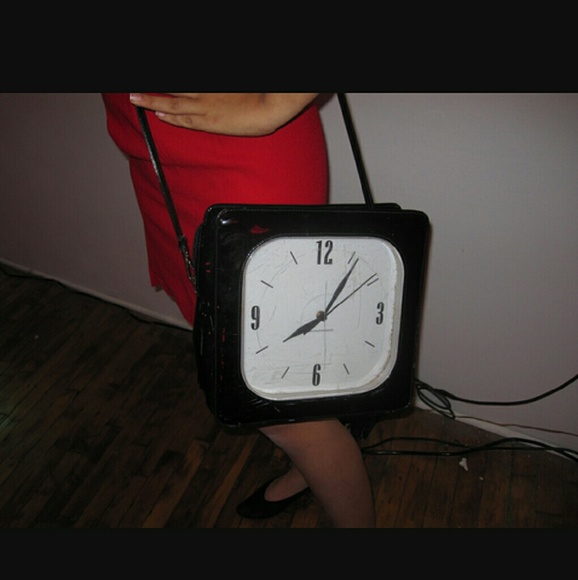 Vintage giant clock purse
