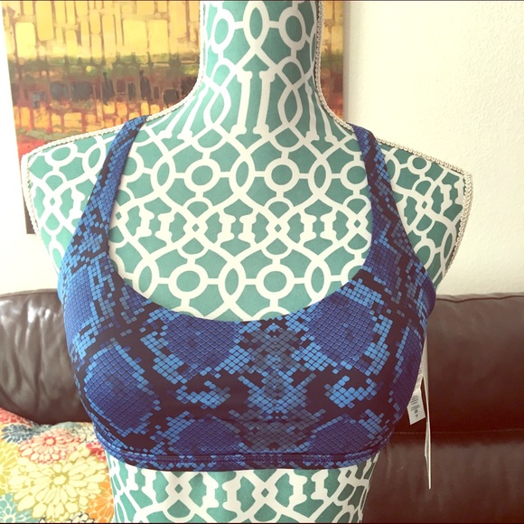 Lulu lemon free to be wild sports bra