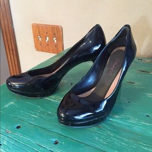 Vince Camuto black patent platform heels