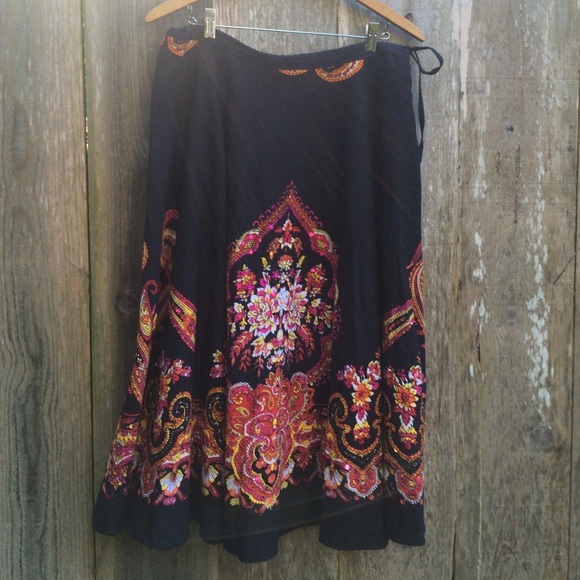Indian Skirt w/Colorful Design & Sequin Detail