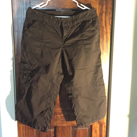 Calvin Klein Jeans Brand ladies cargo shorts sz8