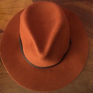 100% wool hat