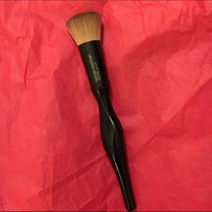 ❌SOLD❌SONIA KASHUK No. 04 Synthetic Flat Top Brush
