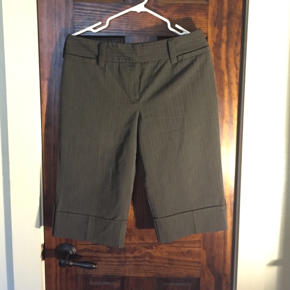 BCX ladies shorts sz 11