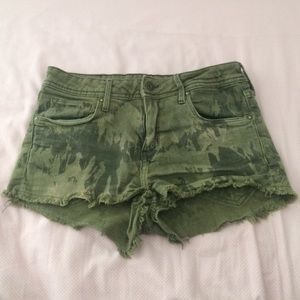 Cute Camo H&M Shorts!