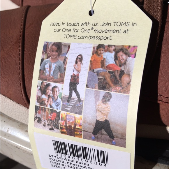 Toms! - Picture 2 of 4