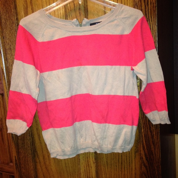 super cute sweater