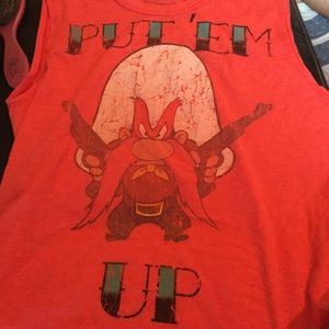 Put em up muscle tee!