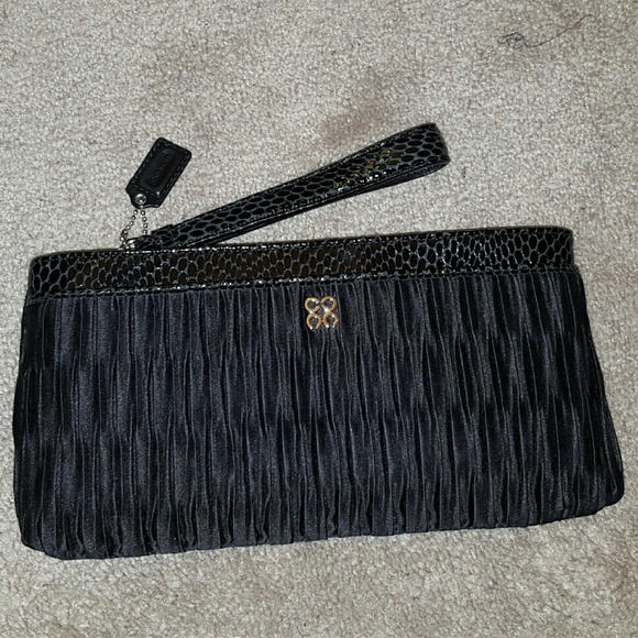 Coach Pleated Large Wristlet Black