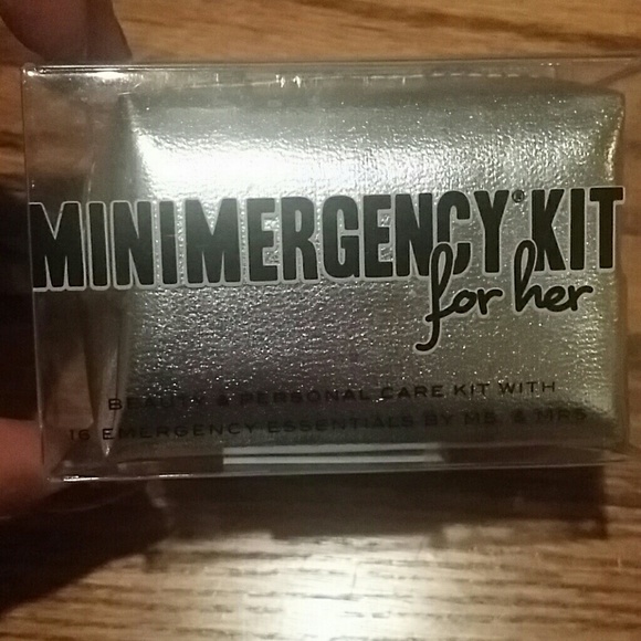 Mini emergency kit for her