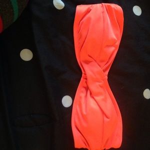 Strapless bandeau bikini top