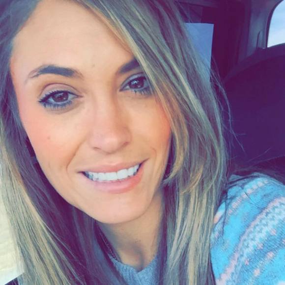 Meet your Posher, Tori - Picture 1 of 1