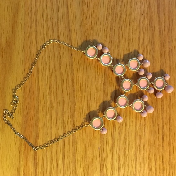 TRADED: Preppy Statement Necklace - Picture 3 of 3