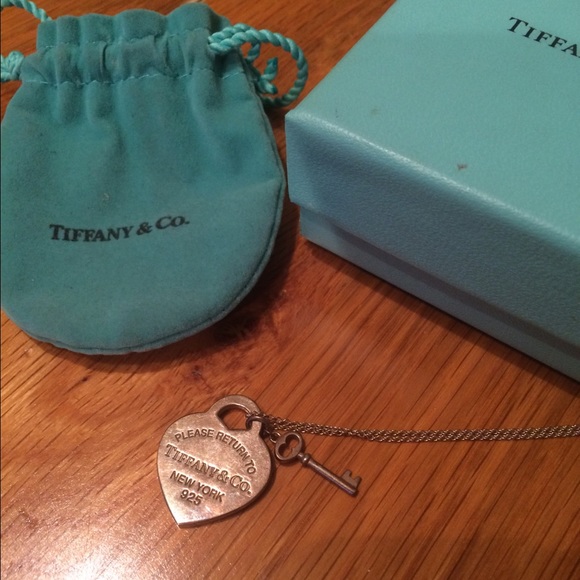 Tiffany & Co heart tag necklace
