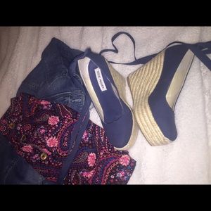 NEGOTIABLE!! ✨ Navy Blue Steve Madden Wedges
